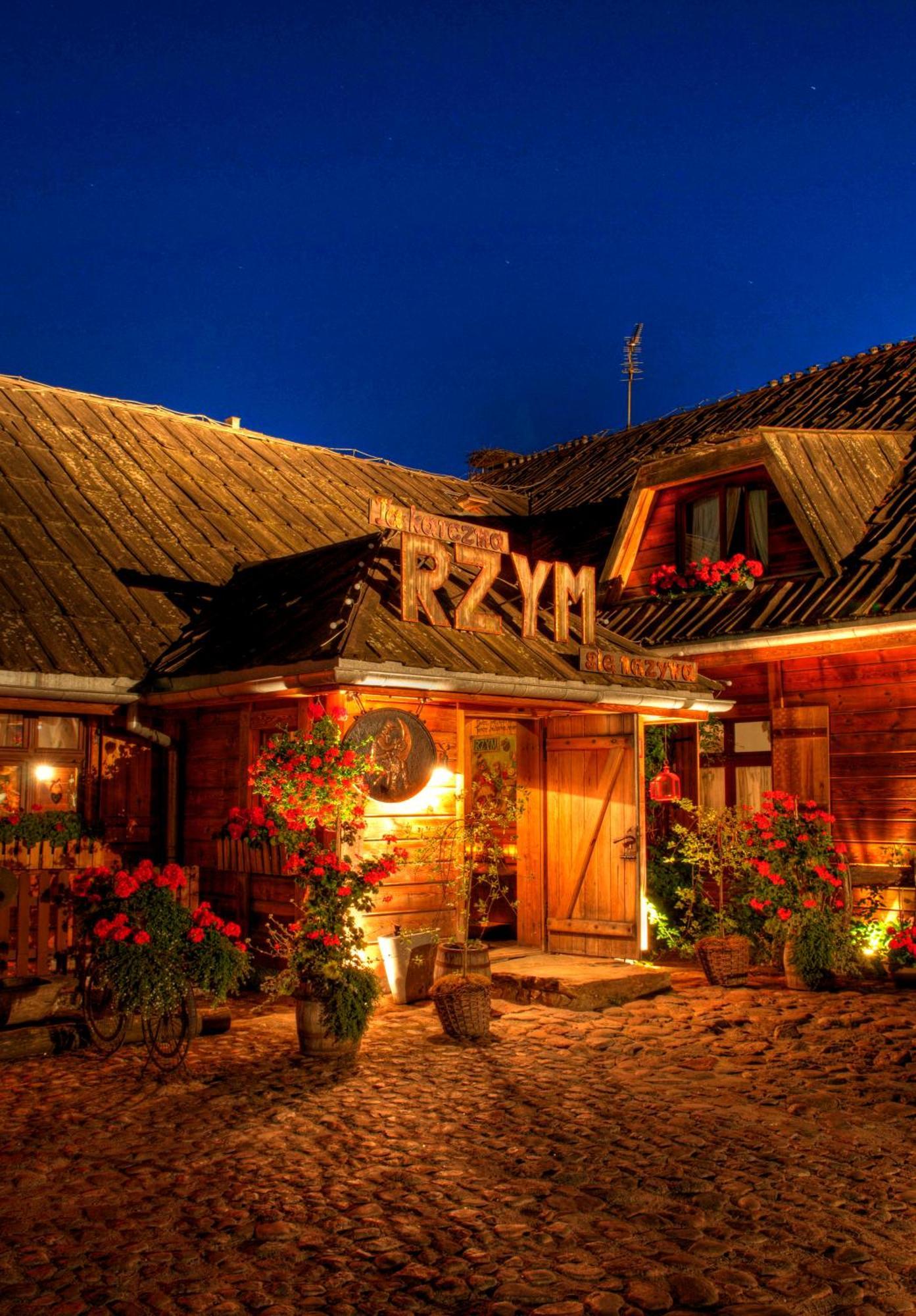 Karczma Rzym Bydgoszcz S5 Hotel Exterior photo